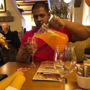 Meet your Posher, Sham